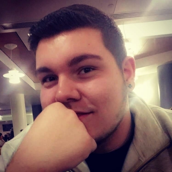 Meet your Posher, Hunter - Picture 1 of 1